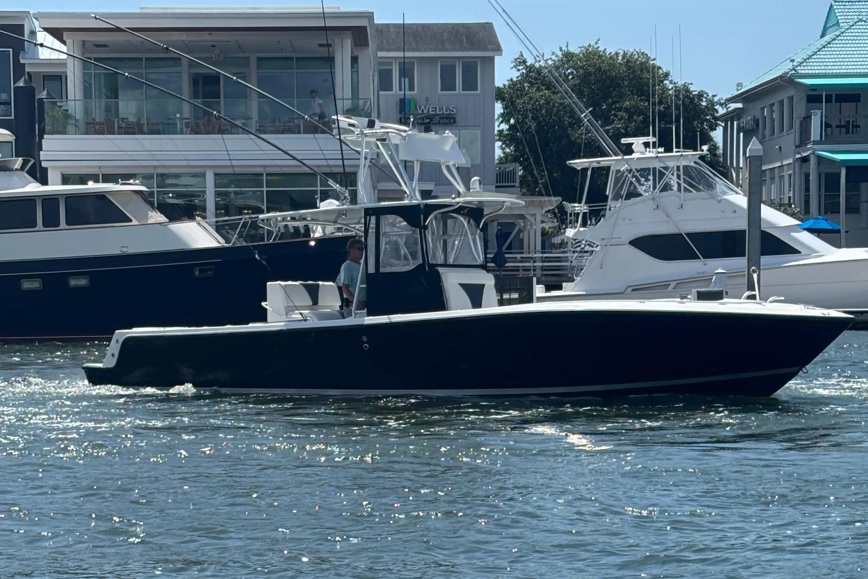 Seavee 34