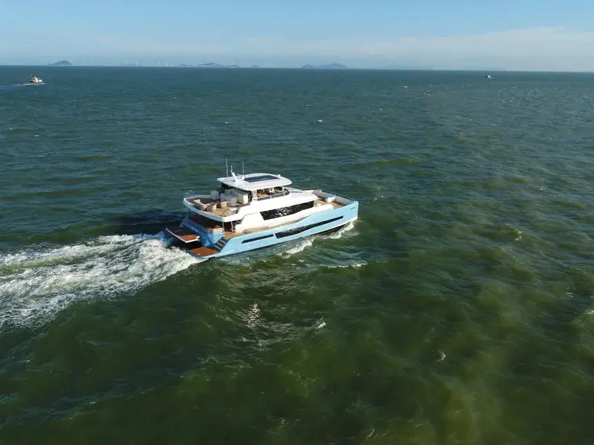 https://www.rightboat.com/boat_images/image_29171723/compressed_0d68e9585a1e46c7bdc95312d15cd3ad323c7bfc414a4cd8a05d2051233ed1a1.webp photo 3
