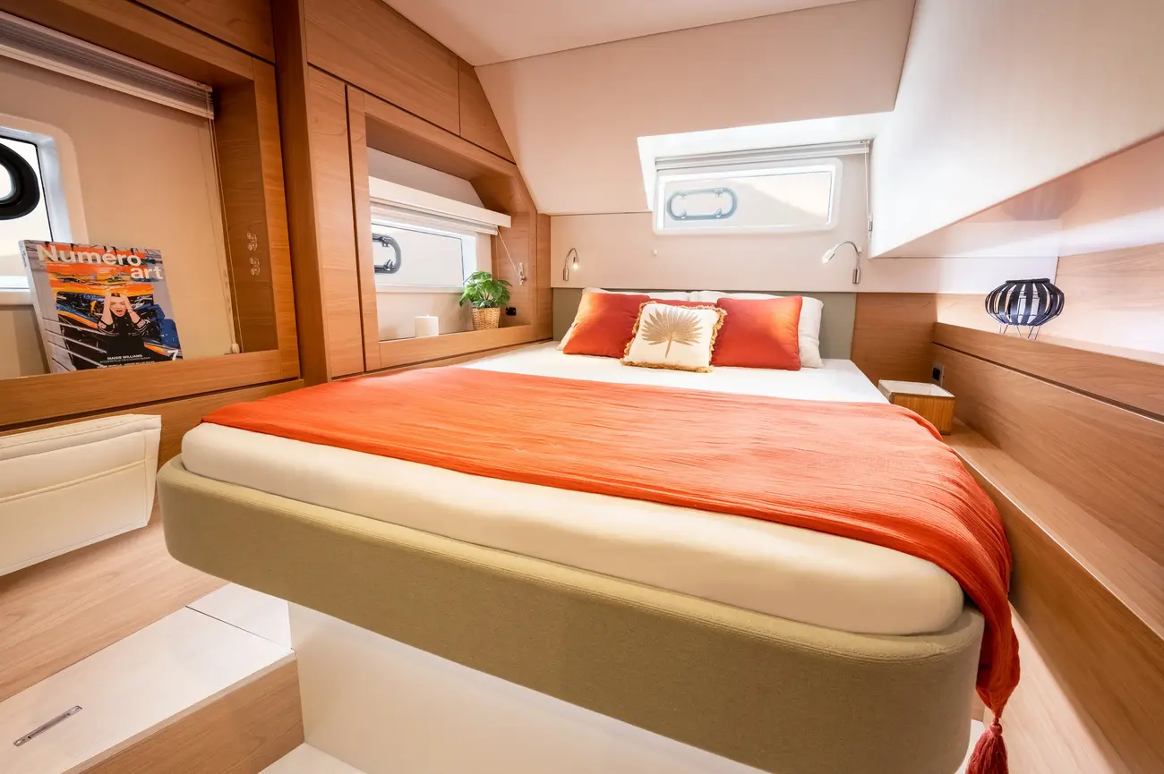 https://www.rightboat.com/boat_images/image_29190815/compressed_c28e69ab057d4e8ba09f47d94197becd68ef3bda8b944af3a1263820c83bac25.webp photo 20