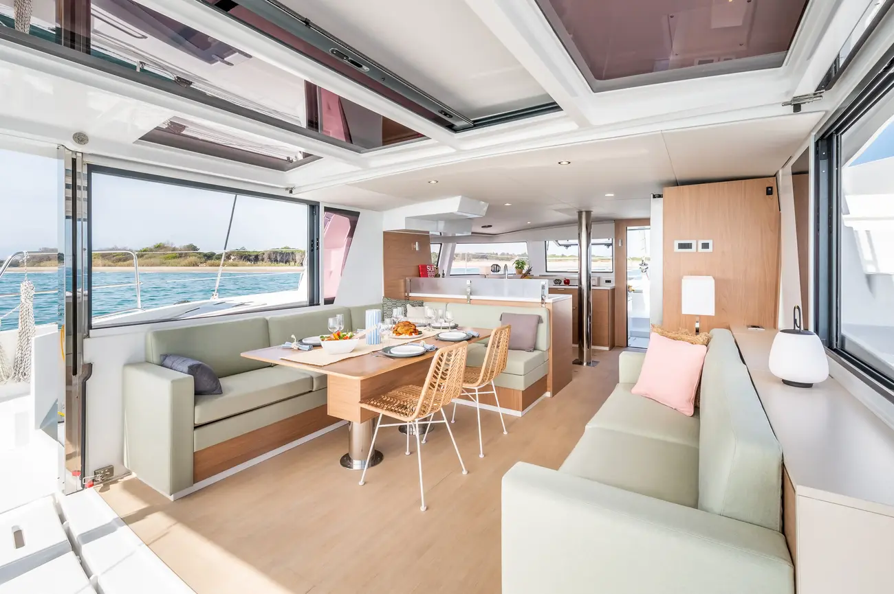 https://www.rightboat.com/boat_images/image_29190817/compressed_41b87cb2434d40c8bfe22fcc2cf0d171f8afb1a6ada84aeb9f507701fce33952.webp photo 11
