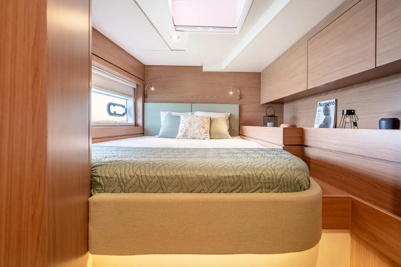 https://www.rightboat.com/boat_images/image_29190819/compressed_4963cf2c52d044019c5d7d8f94ed7f722e83c3ba2a3c4bf59b89b5815430aeaf.webp photo 22