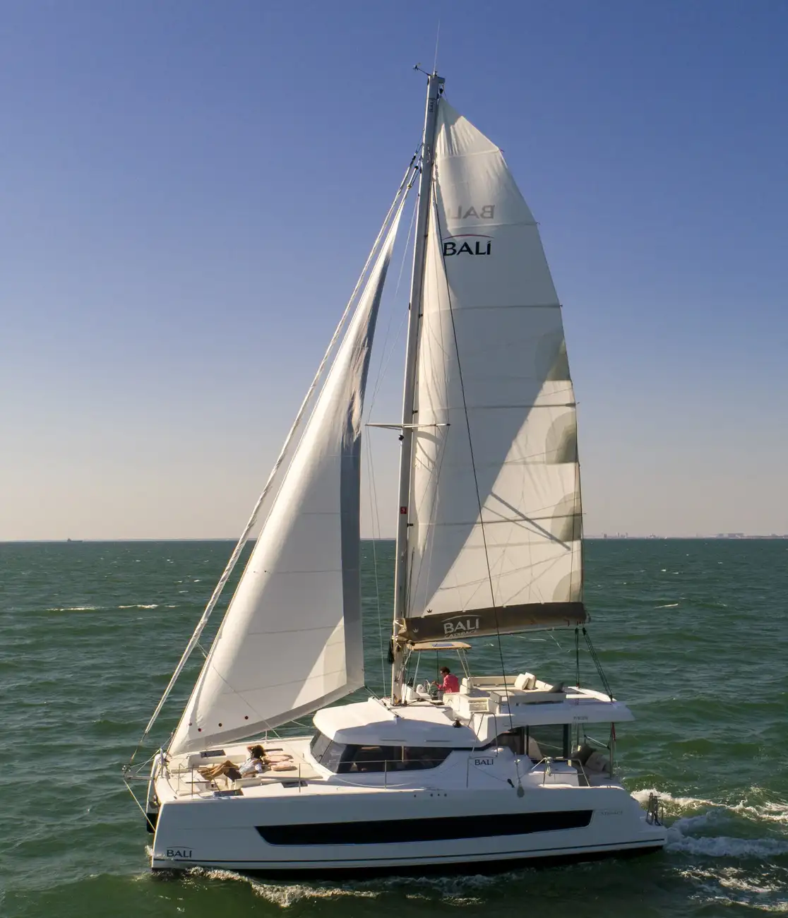https://www.rightboat.com/boat_images/image_29203122/compressed_cbb53bd05107469290495e1d2844c681e7b494f97fee4b62826317f114b48e37.webp photo 4