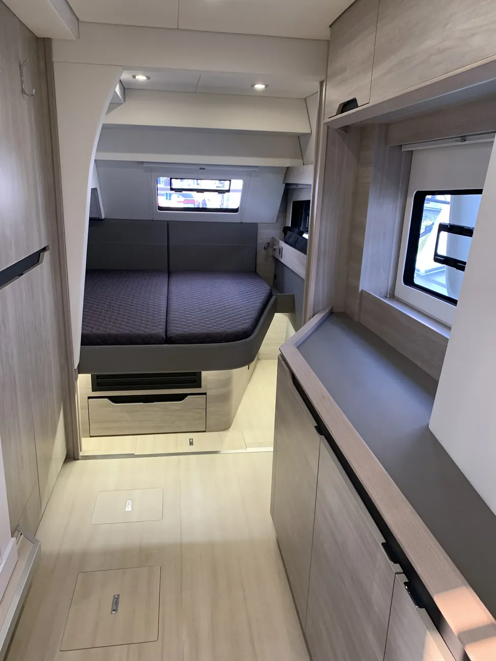 https://www.rightboat.com/boat_images/image_29203165/compressed_648cec6a5e11457d8a2505e36c72e0cfb0bb8a0986ff4625938aa50fb76bff10.webp photo 20