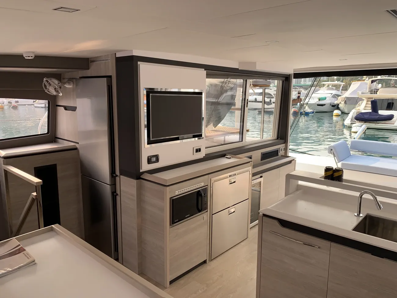 https://www.rightboat.com/boat_images/image_29203169/compressed_7e5bb57821ad4f4aa321941a88afe8d289b47477ea524407810d3147a6827867.webp photo 19
