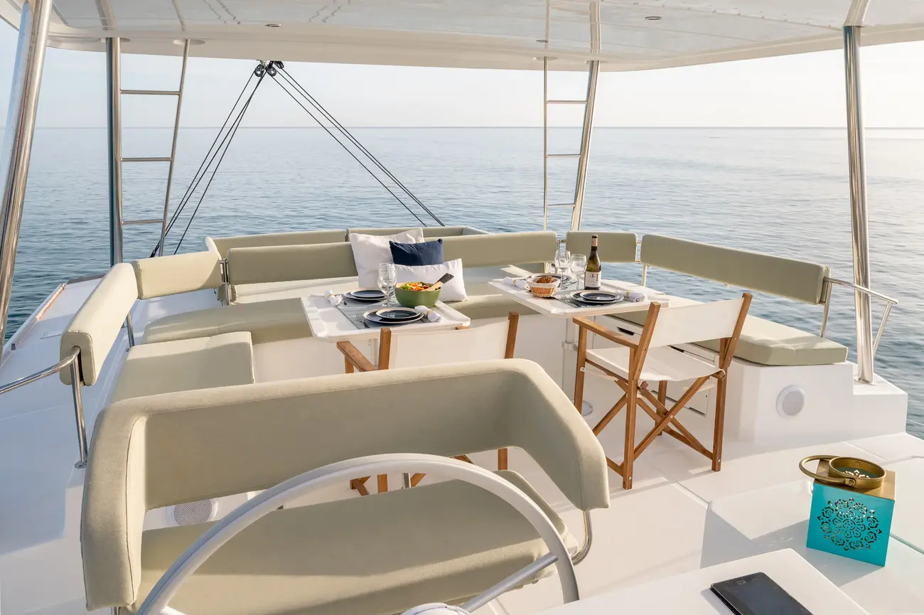 https://www.rightboat.com/boat_images/image_29204342/compressed_1e4c0ba8986b478e9b3cb91d14dd55a91fc91ec53dc04afb9954553f0a13818d.webp photo 7