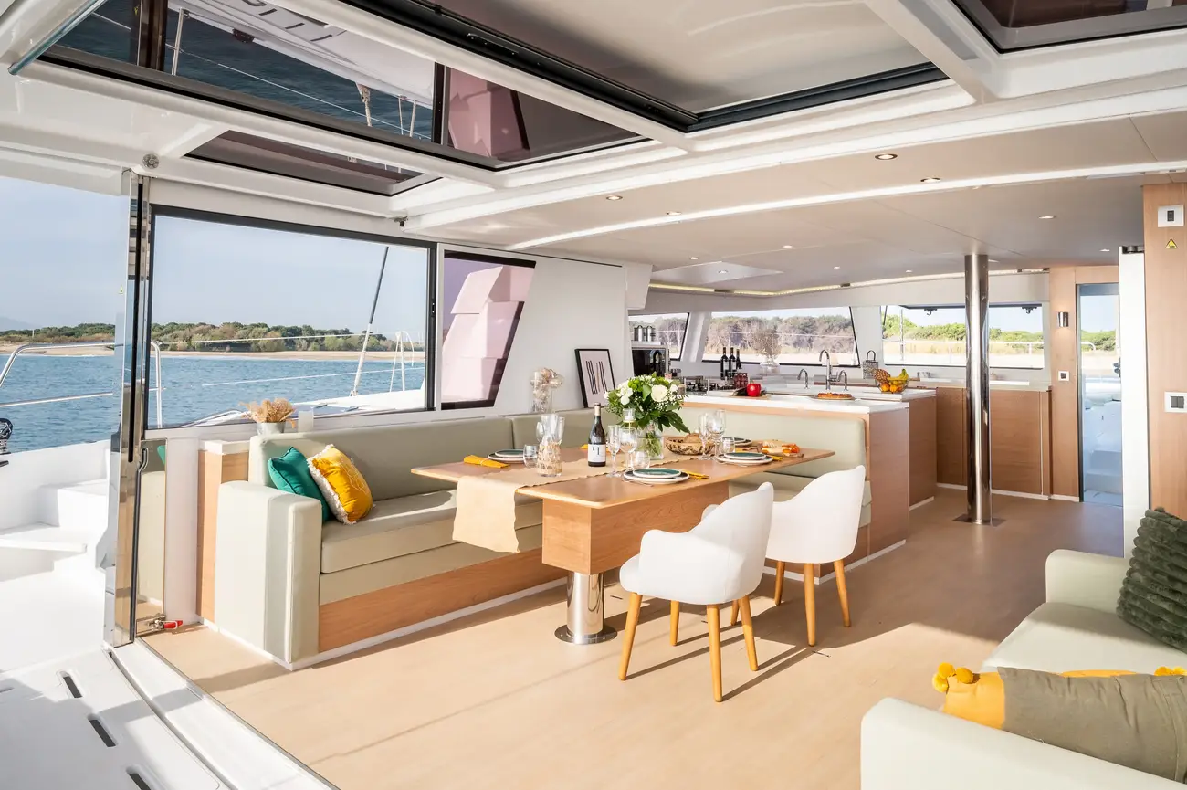 https://www.rightboat.com/boat_images/image_29204351/compressed_a5d8d636b38d418bb6e521ac1aff50e4b05ec210a3fb4a658123b76d2a556203.webp photo 17