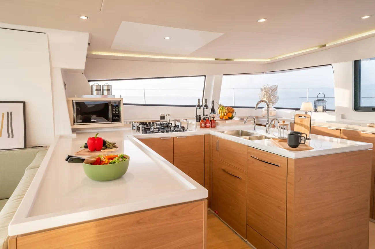 https://www.rightboat.com/boat_images/image_29204381/compressed_d02595a5ebce40fa96ac3bbecf44f55d7bebba958281416a9ac9a264fe304b44.webp photo 22