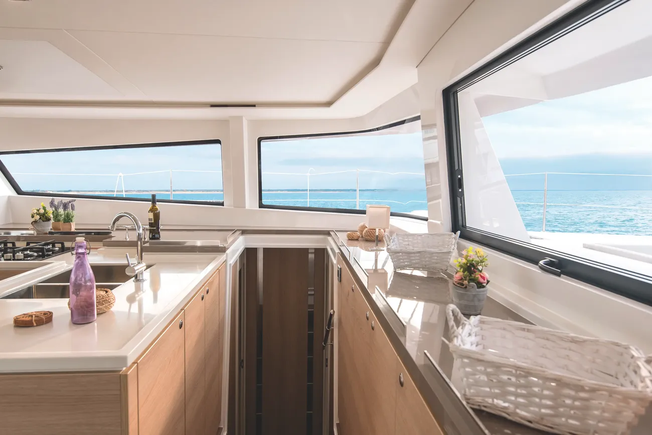 https://www.rightboat.com/boat_images/image_29204402/compressed_1f8cbbf87c4f4ddfb1539d4292a3309c90fbe8ee36c84958a1c01426c38ec1a7.webp photo 28