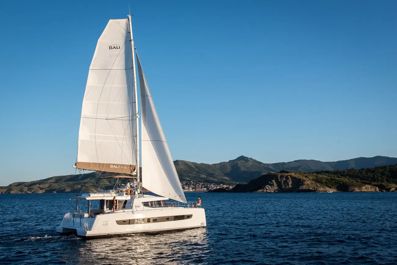 https://www.rightboat.com/boat_images/image_29206740/compressed_0010f1bc888b496f824e3f58e8e037462848ad155ce64adcb8c970fb163030c4.webp photo 3