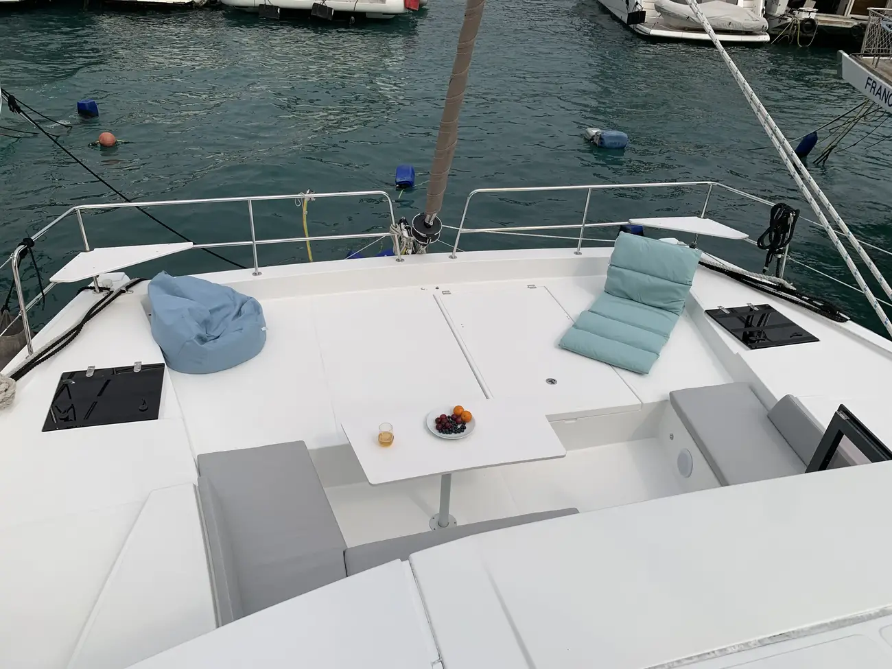 https://www.rightboat.com/boat_images/image_29207128/compressed_d8220b72f6564318998dd969c61470b84206239aff7048e6a269baa16d326720.webp photo 9