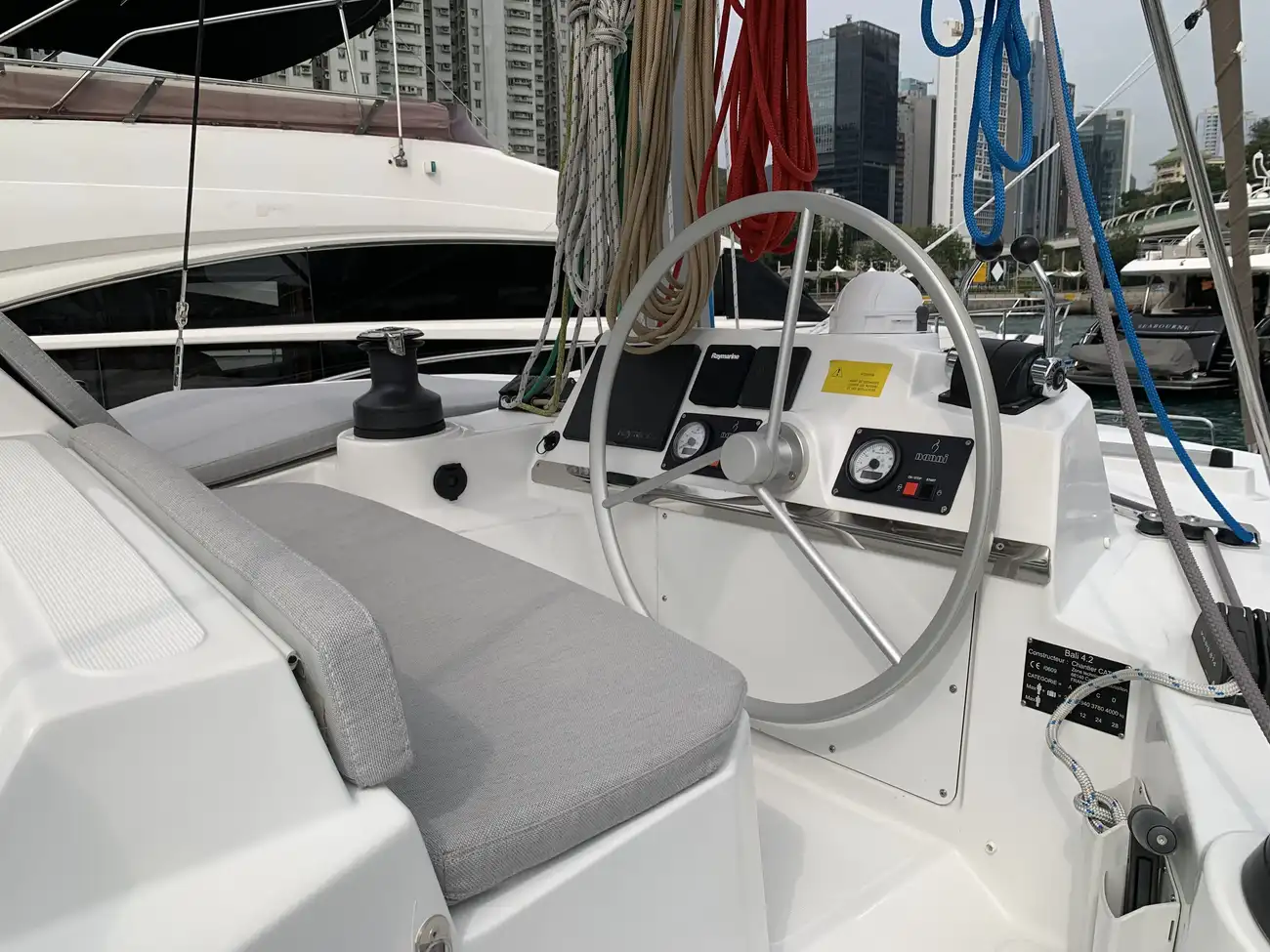 https://www.rightboat.com/boat_images/image_29207129/compressed_3abaa41bf25445b2a9e3068a2b5ca0c63f485a36cd4d4f9a93f5b28d333917f8.webp photo 8