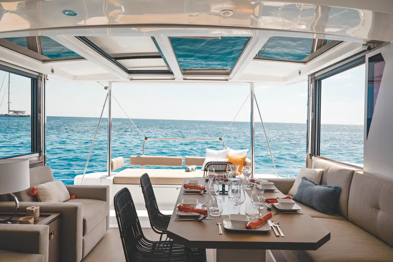 https://www.rightboat.com/boat_images/image_29207140/compressed_e2d1d8c152a54209813fe6c87e953bb44971533e625d4139832f36d1bb11b4de.webp photo 17