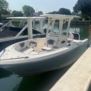 2020 Robalo R230