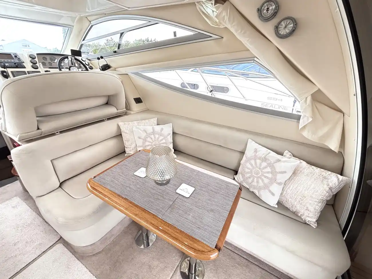 2004 Sealine F34 image 21