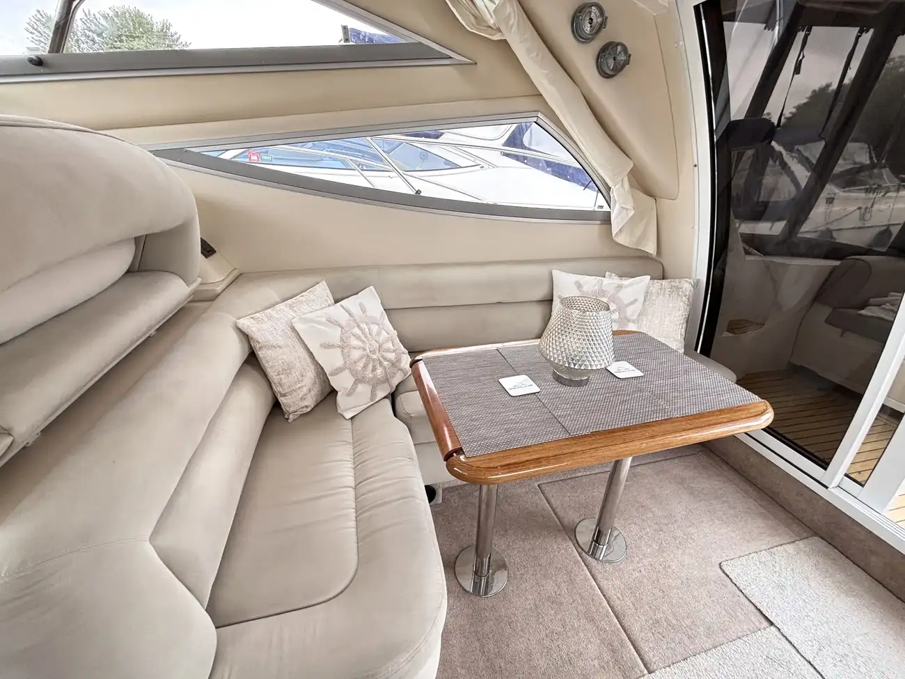 2004 Sealine F34 image 22