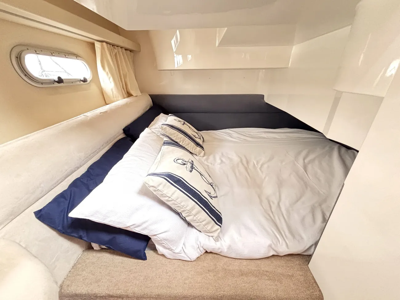 2004 Sealine F34 image 6