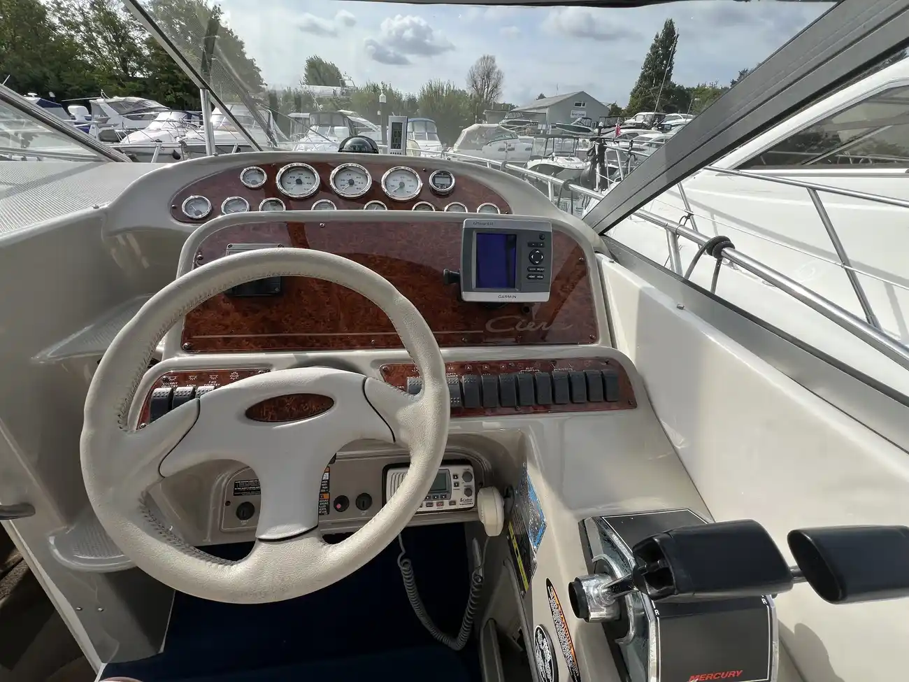 2000 Bayliner 3055 Ciera image 15