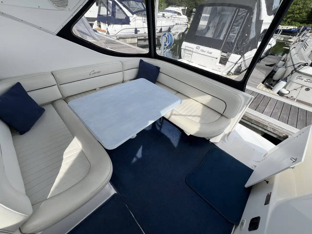 2000 Bayliner 3055 Ciera image 17