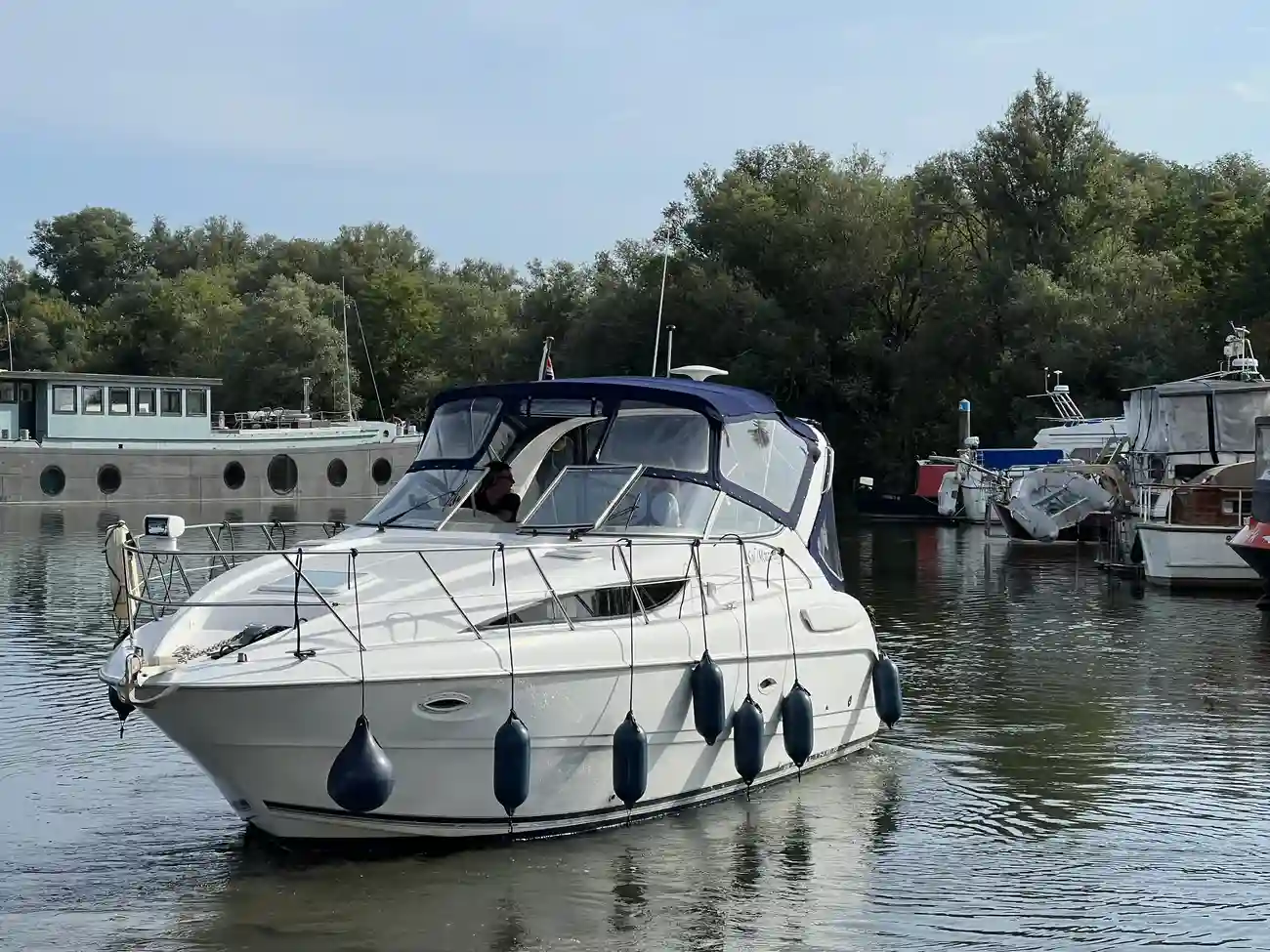 2000 Bayliner 3055 Ciera image 18