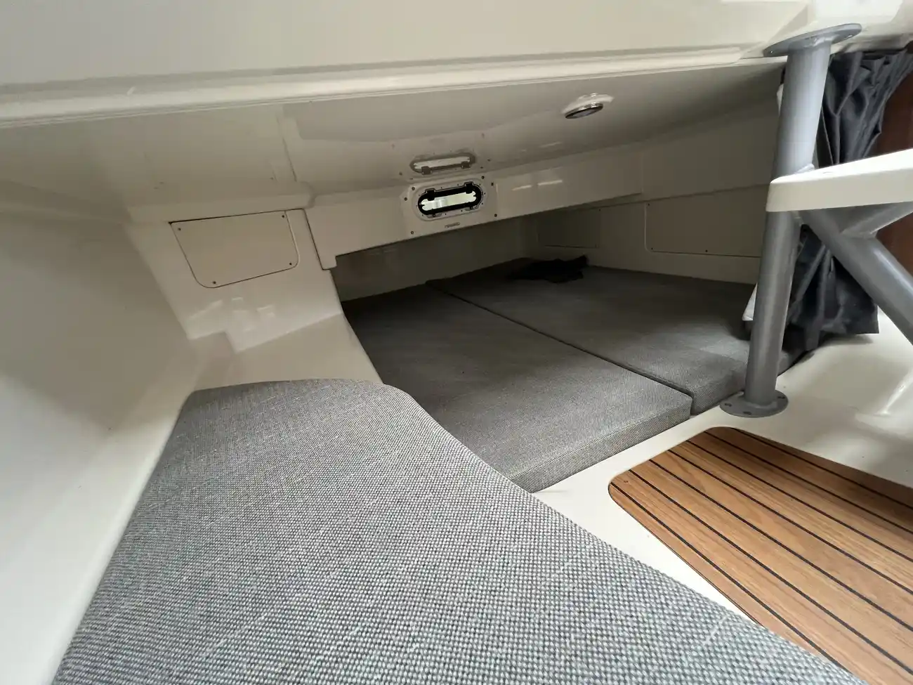 2022 Quicksilver 805 Activ Cruiser image 6