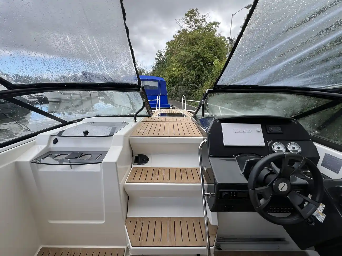 2022 Quicksilver 805 Activ Cruiser image 9