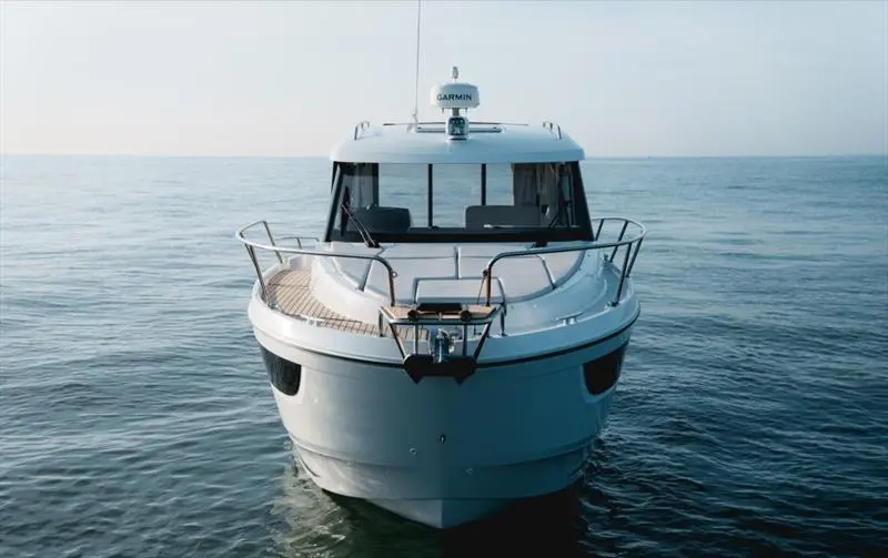 HARBOR サンオー 9’2 2026 Beneteau Antares 9 V2 for Sale in Saint Helier, Jer