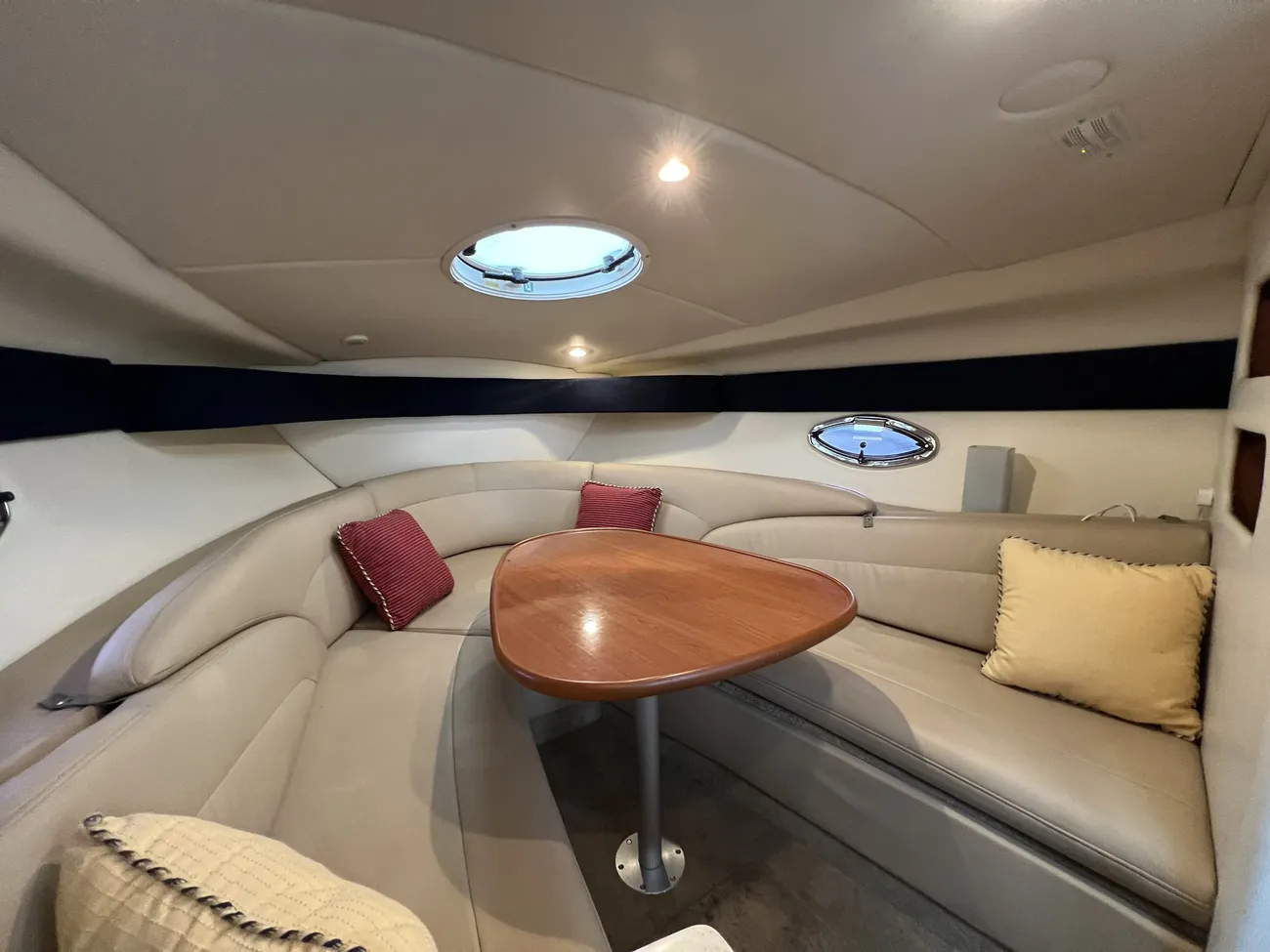 2007 Maxum 2600 SE image 2