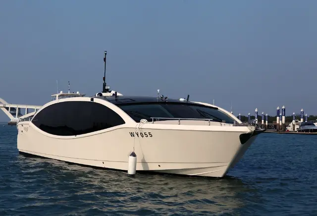 Acury MY 15 Ocean for sale in United Arab Emirates for $598,000
