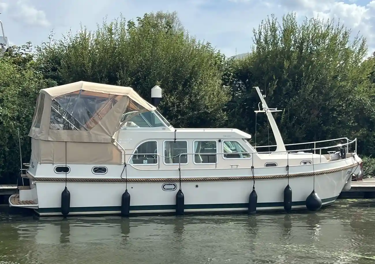 2008 Linssen AC 33.9 image 12