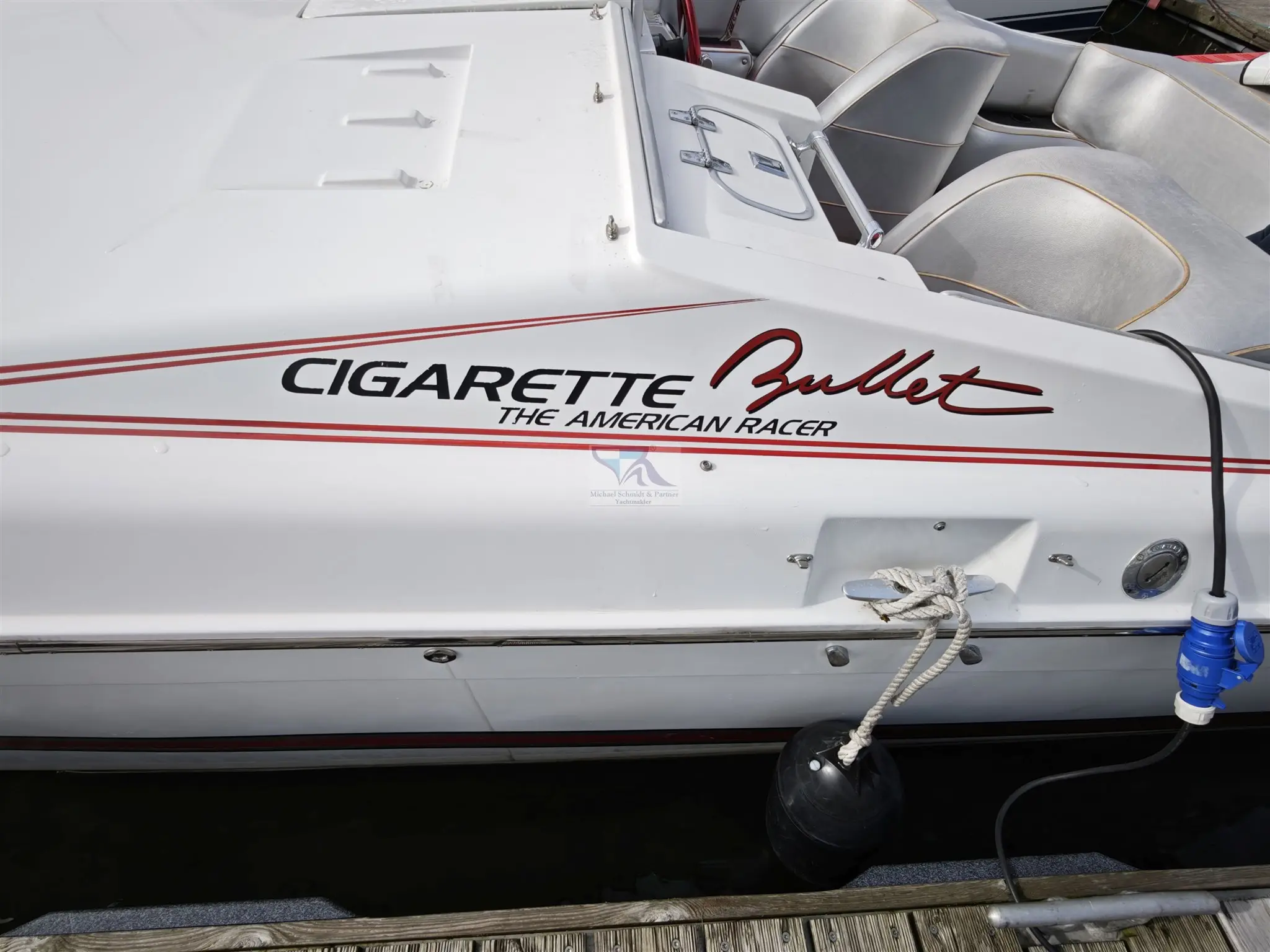 31 ft cigarette bullet for sale 1988 Cigarette 31 Bullet