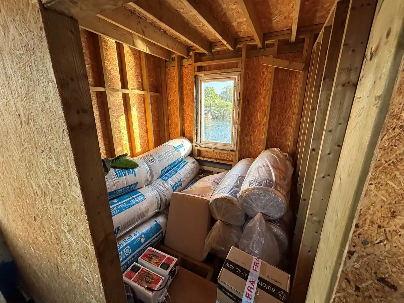 HOUSEBOAT 60 X 13 2010