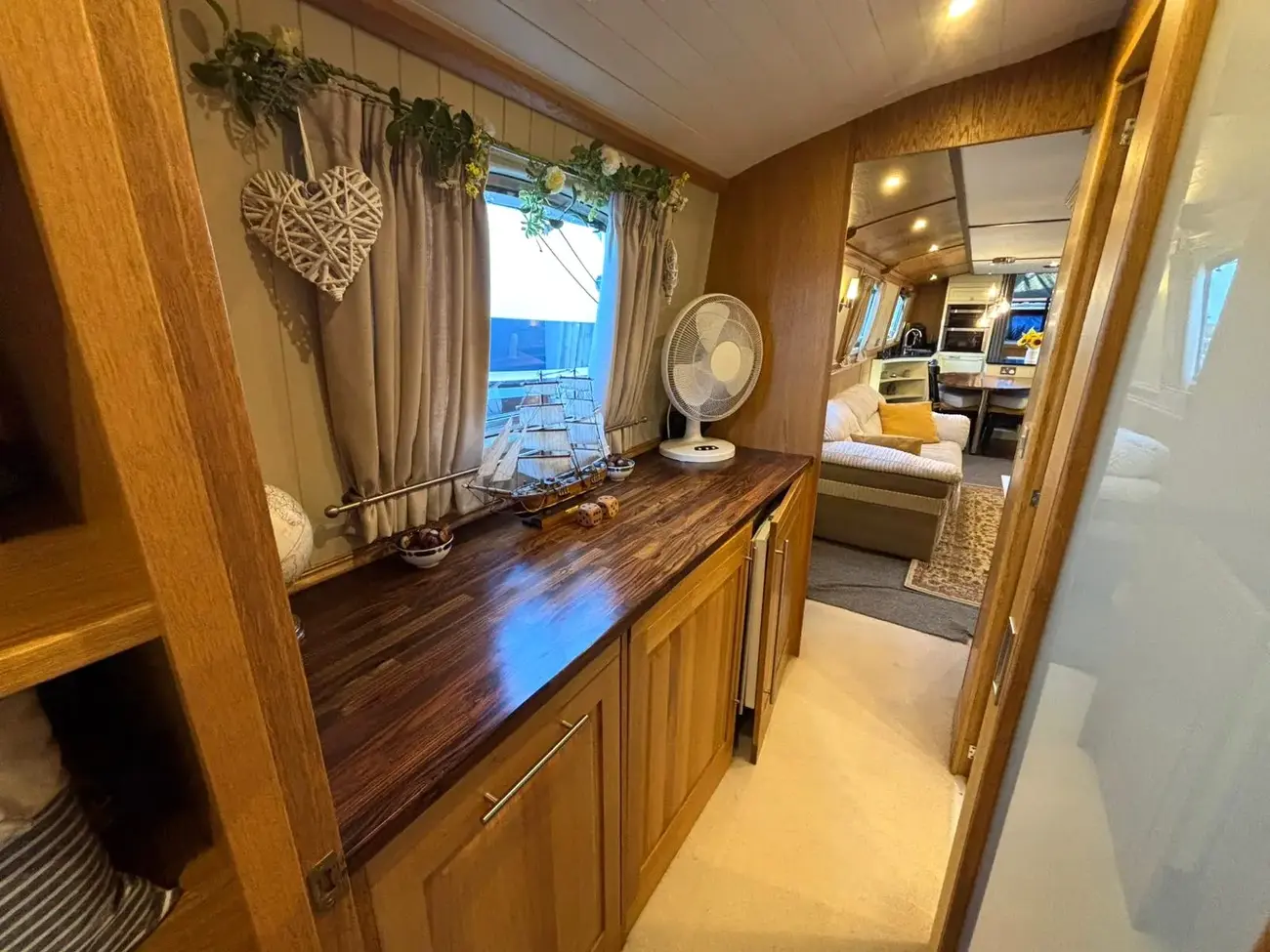 AQUALINE BOATS 60 WIDEBEAM 2014