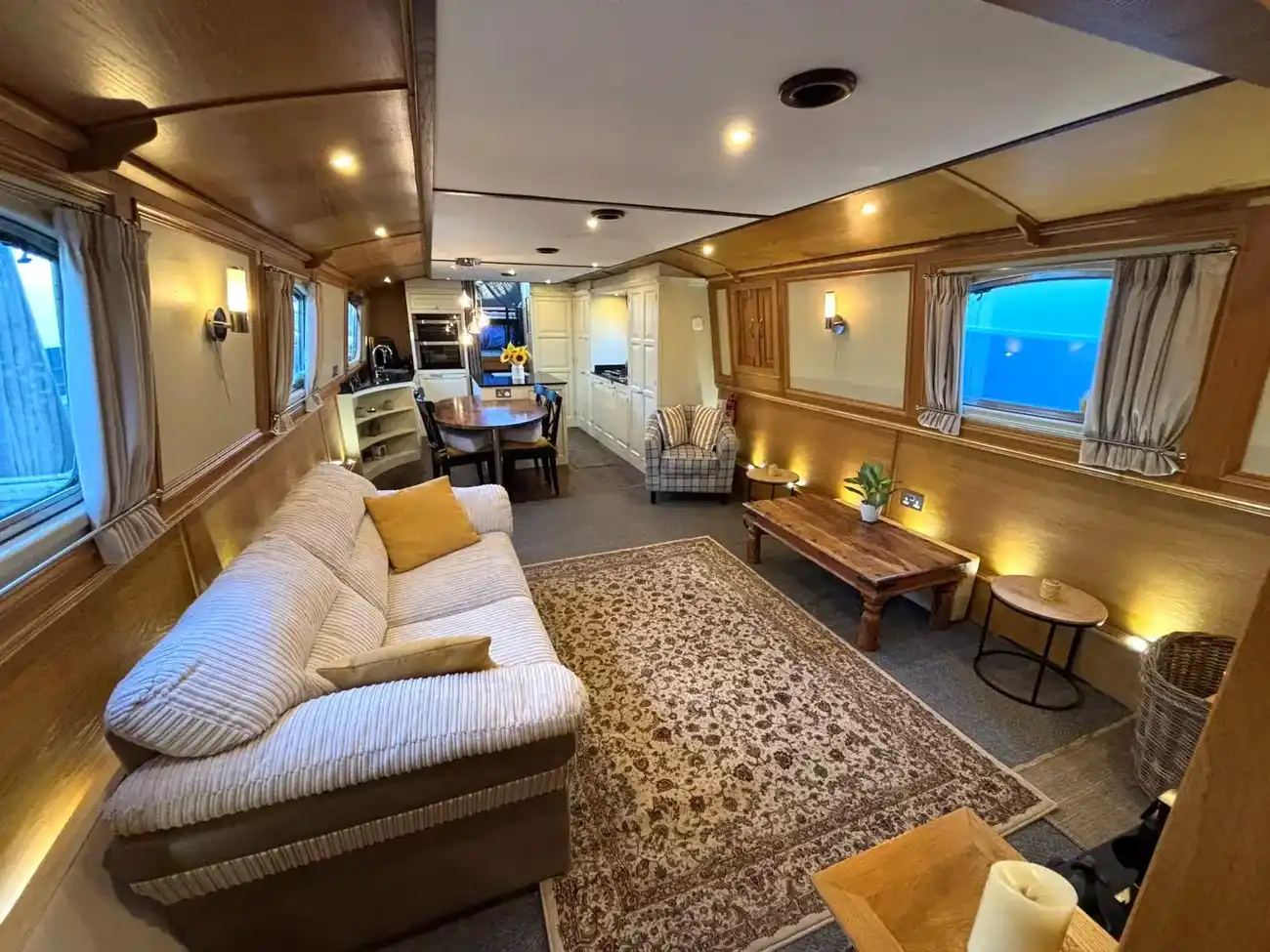 AQUALINE BOATS 60 WIDEBEAM 2014