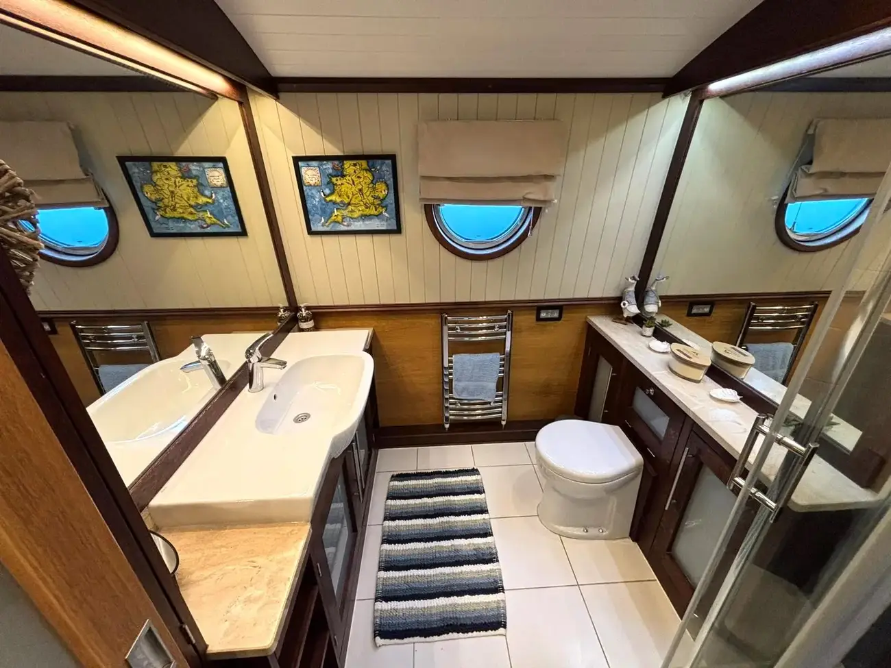 AQUALINE BOATS 60 WIDEBEAM 2014