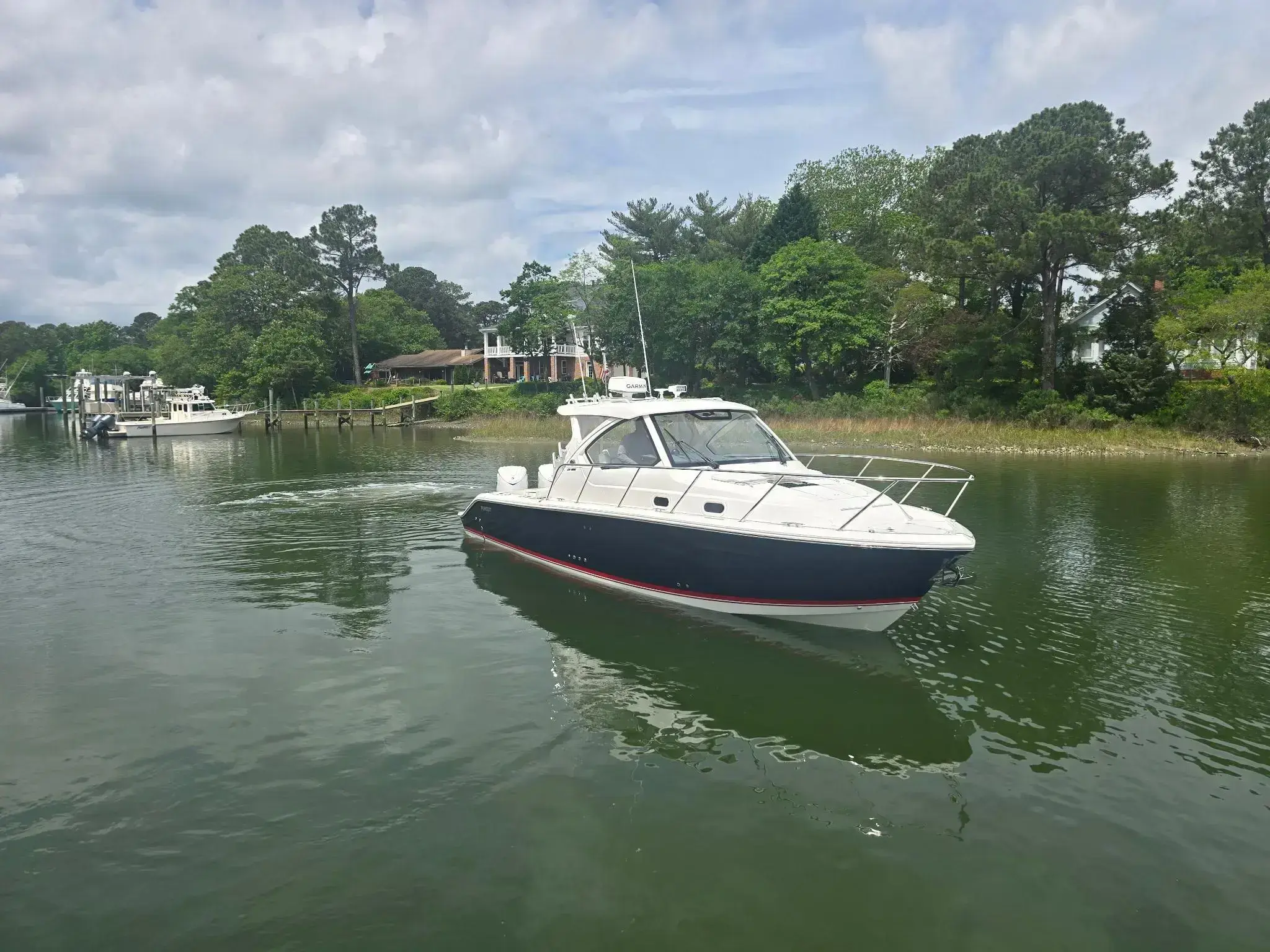 Pursuit Os 325 For Sale