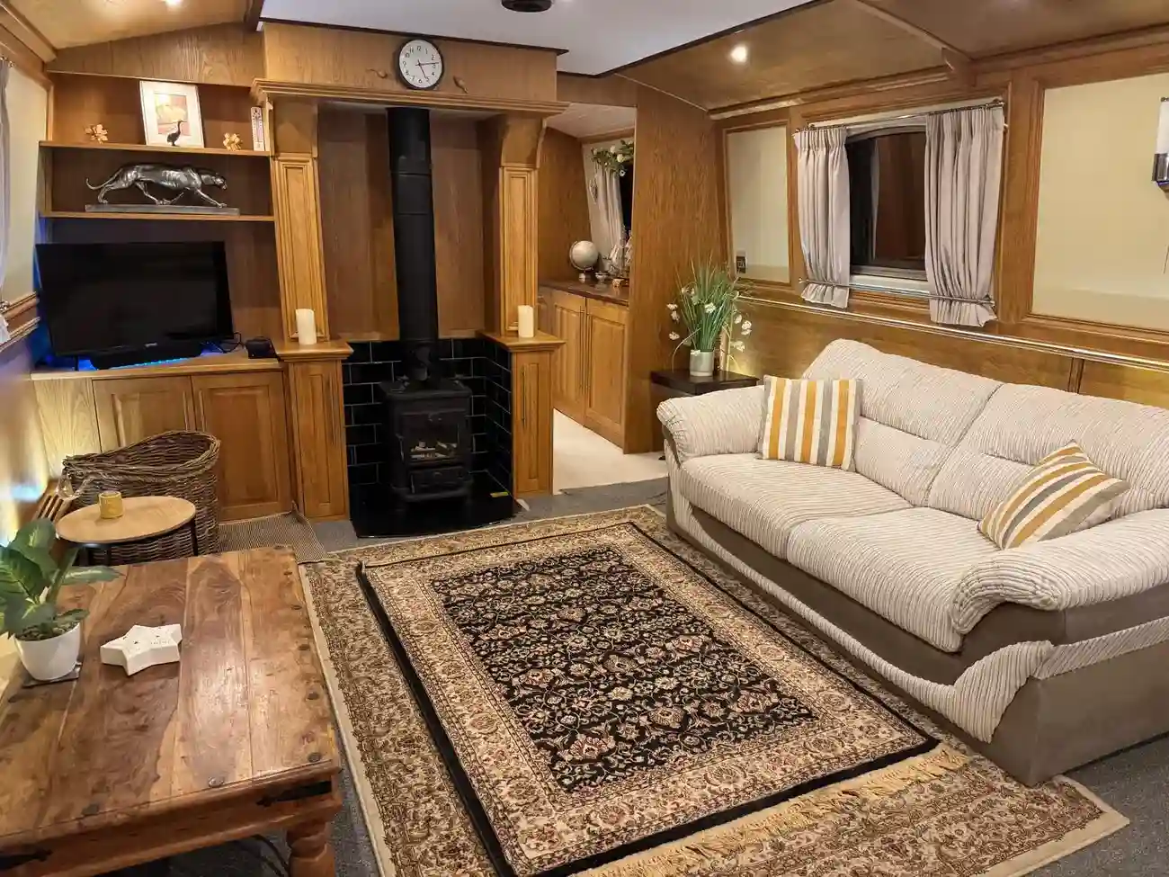 AQUALINE BOATS 60 WIDEBEAM 2014