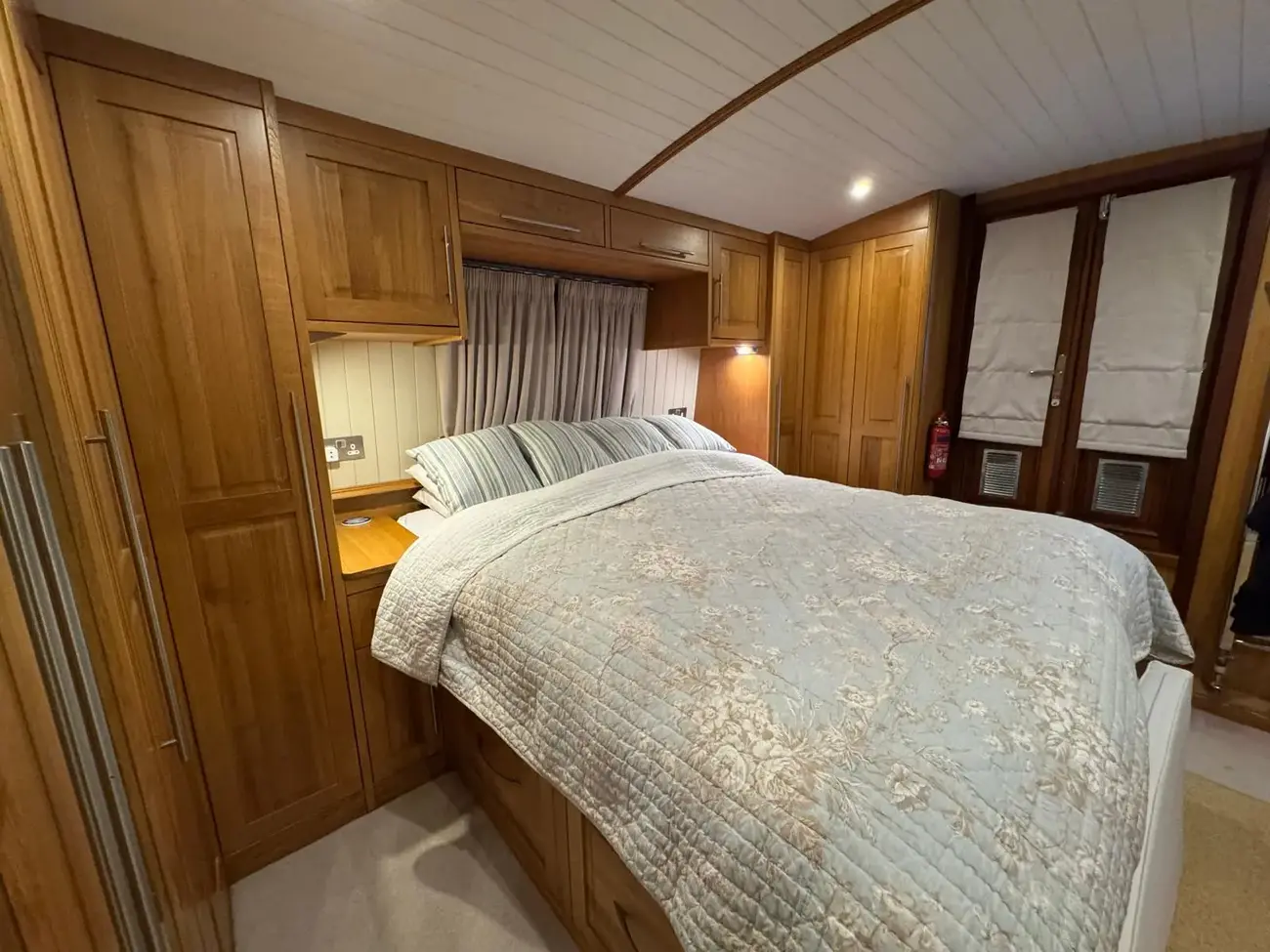 AQUALINE BOATS 60 WIDEBEAM 2014