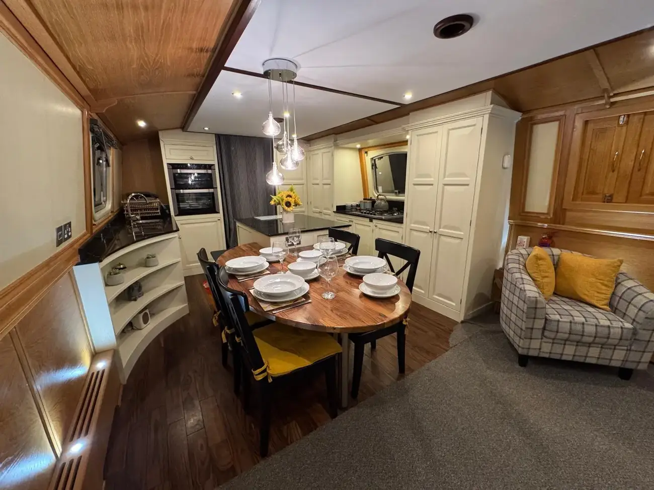 AQUALINE BOATS 60 WIDEBEAM 2014