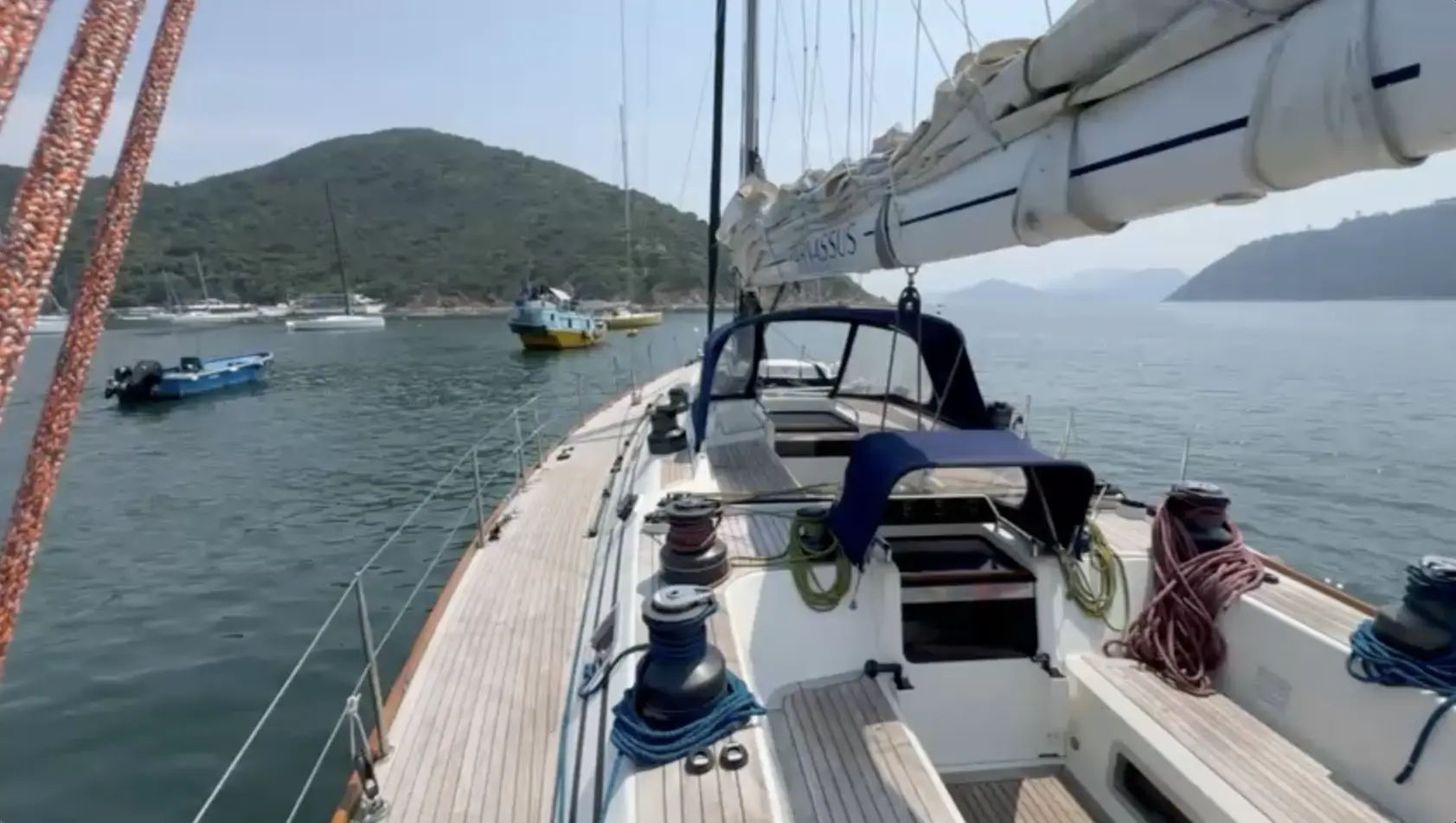 https://www.rightboat.com/boat_images/image_30354844/compressed_cb1f0d9f2dee4654992facec9c1cc1094073bf218dcb4a888dc83d1cf019d3d0.webp photo 14