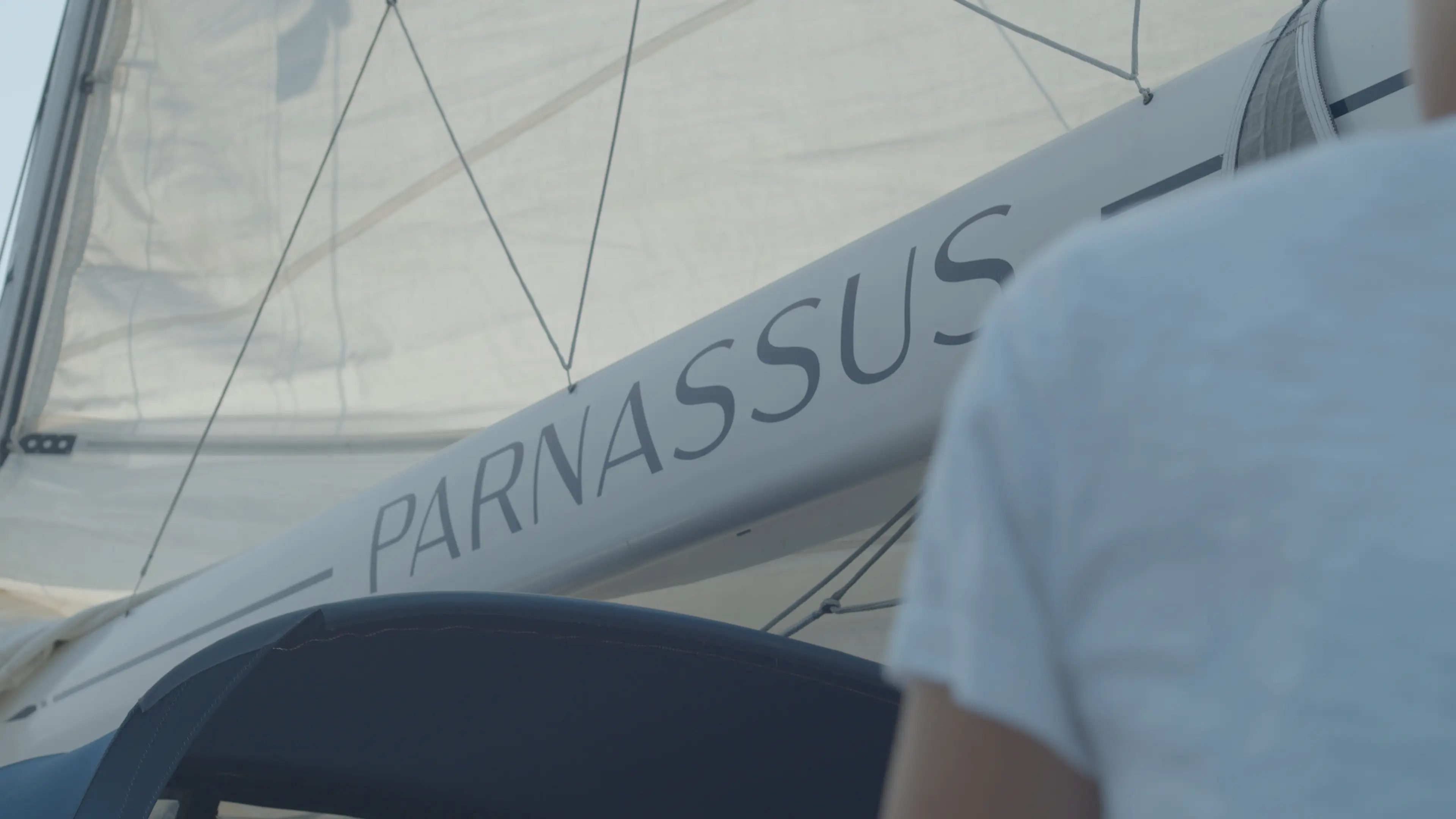 https://www.rightboat.com/boat_images/image_30354849/compressed_2d13c07f2ac64a49ab9ca313868de10cdce13df72eb44b6482b7a1041fc75df8.webp photo 11