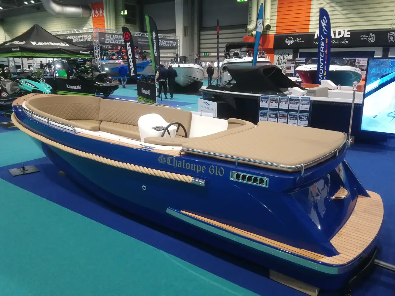 Chaloupe 610