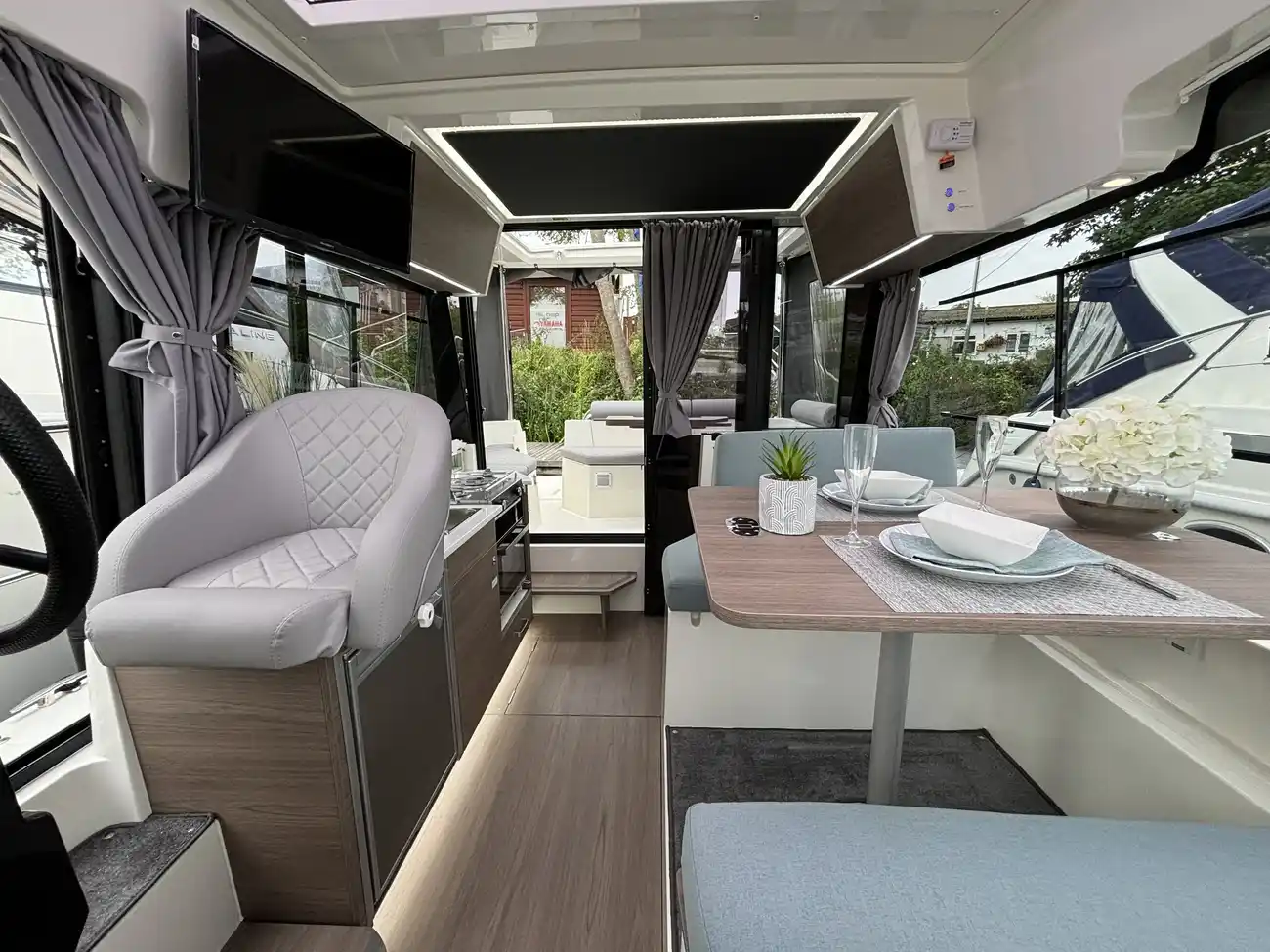 BALT YACHT SUNCAMPER 31 ELECTRIC 2025