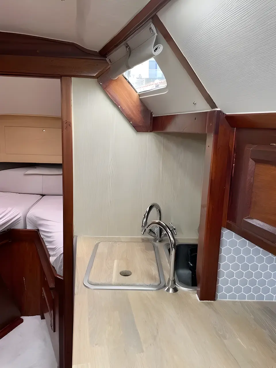 1997 Colvic Countess 33