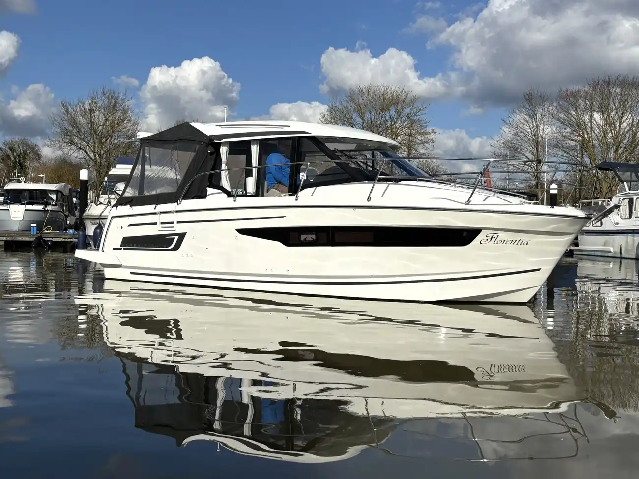 Jeanneau Merry Fisher 895