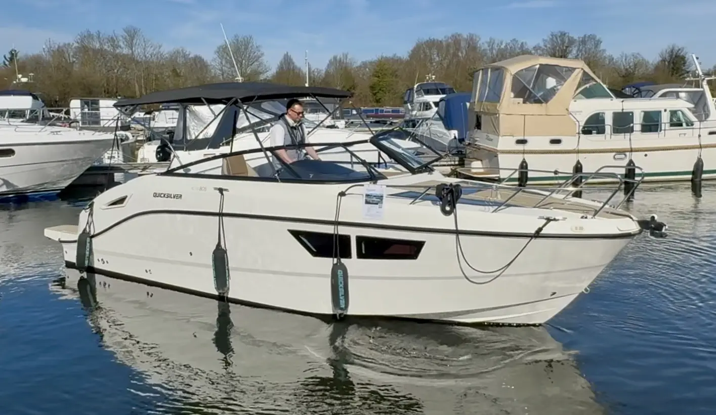 2022 Quicksilver 805 Activ Cruiser