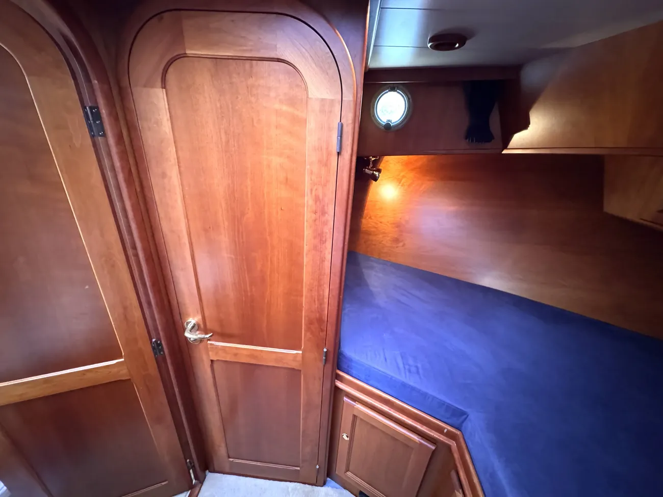 2005 Stevens 1200 Vlet image 3