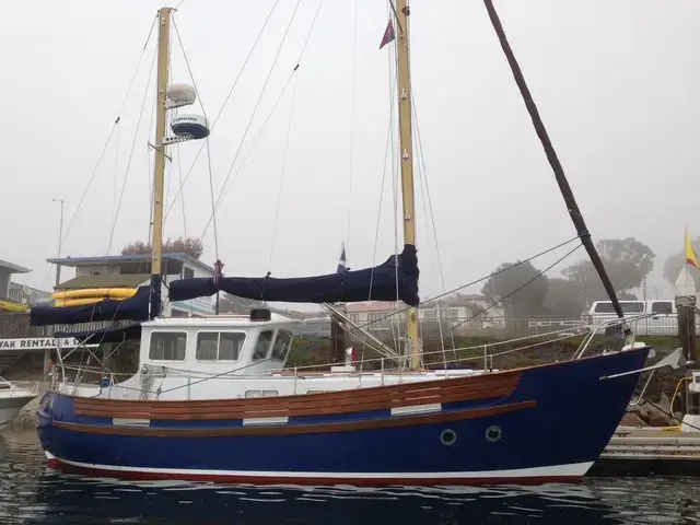 Ketches | Ketch Sailboat | Ketch Rigged Sailing Boats