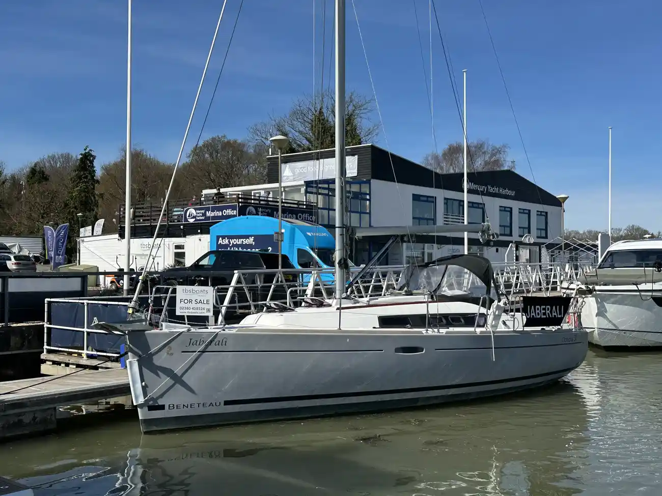 2013 Beneteau Oceanis 31 image 16