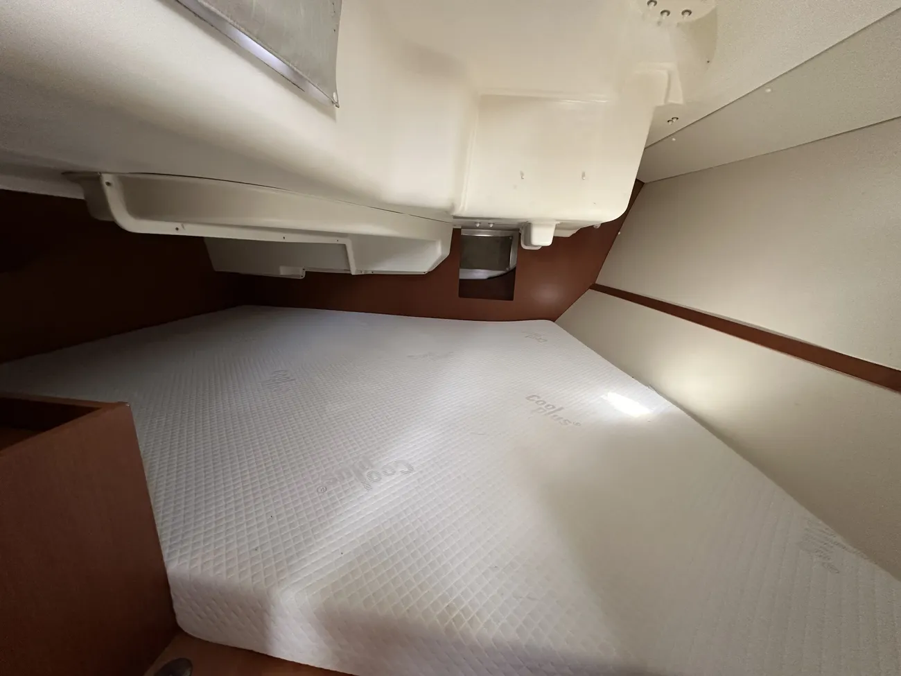 2013 Beneteau Oceanis 31 image 17