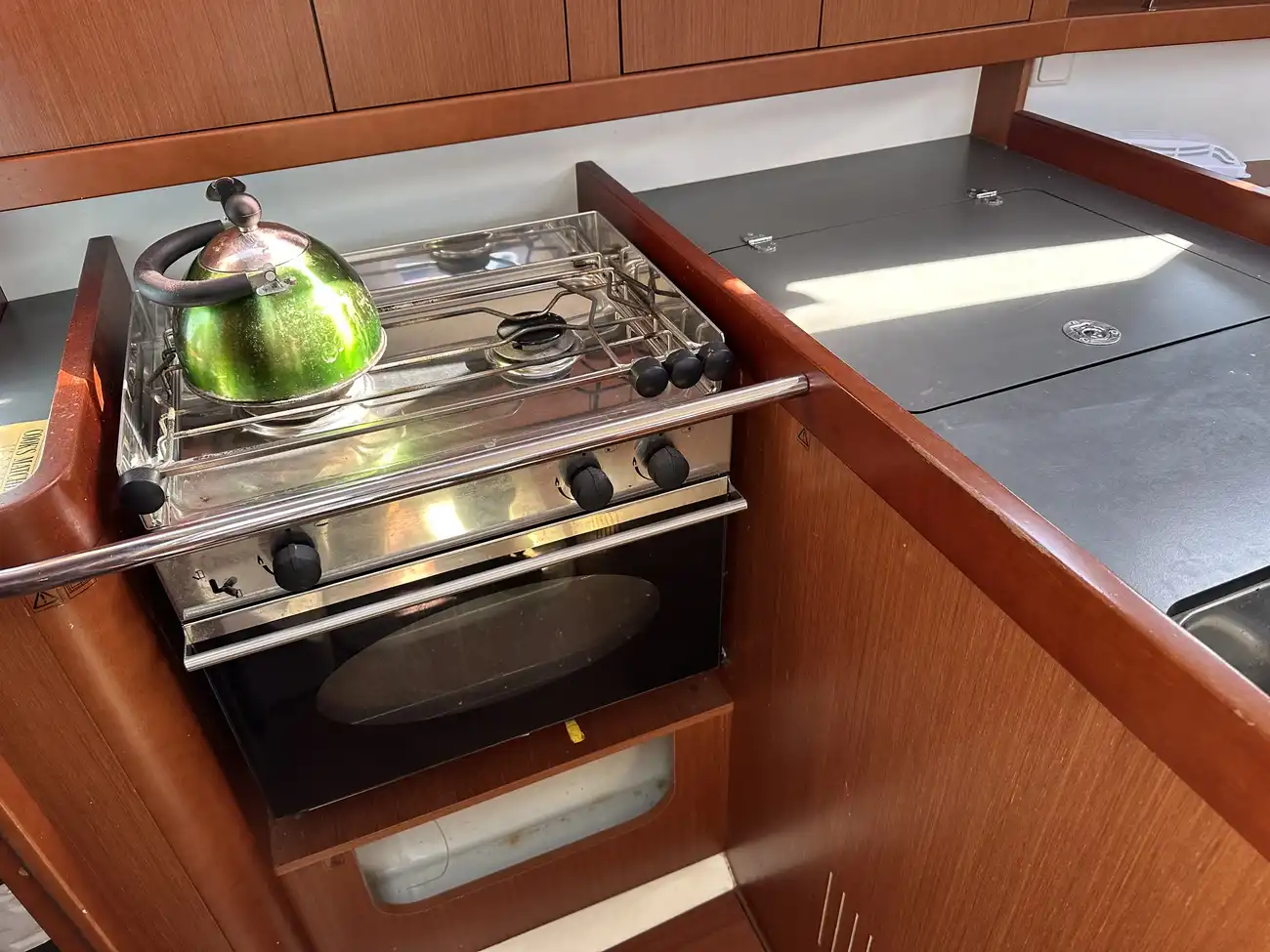 2013 Beneteau Oceanis 31 image 19
